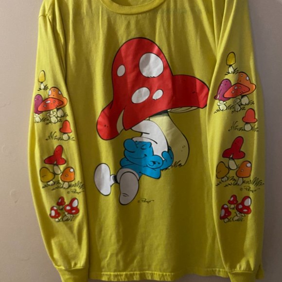 SMURF MUSHROOM PRINT T SHIRT SIZE L - Picture 3 of 3